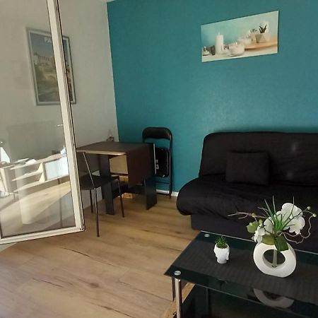 Appartamento Le petit Park-studio-terrasse- piscine-WIFI FIBRE Pau Esterno foto
