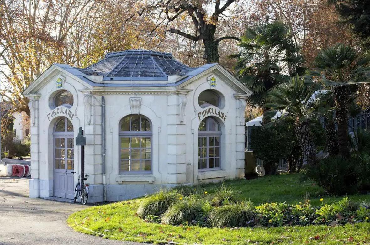 Appartamento Le petit Park-studio-terrasse- piscine-WIFI FIBRE Pau Esterno foto